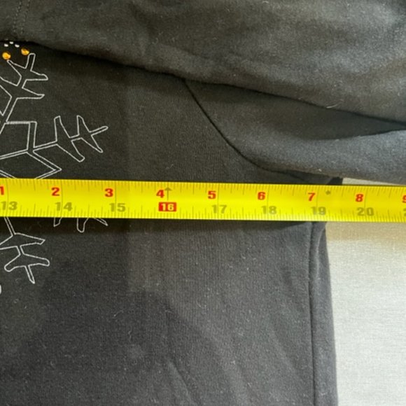 Closet Clearance Festive Long Sleeve T-Shirt - Picture 5 of 6